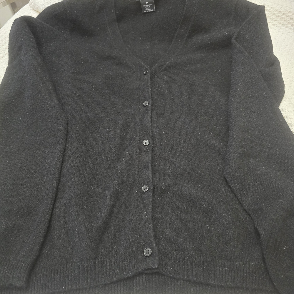 Classic Black Women's 100% Cashmere Sweater